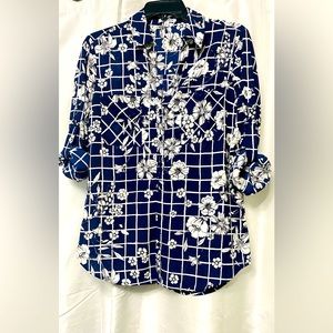 Women’s Portofino Shirt. Blue/white. Never been worn. Medium